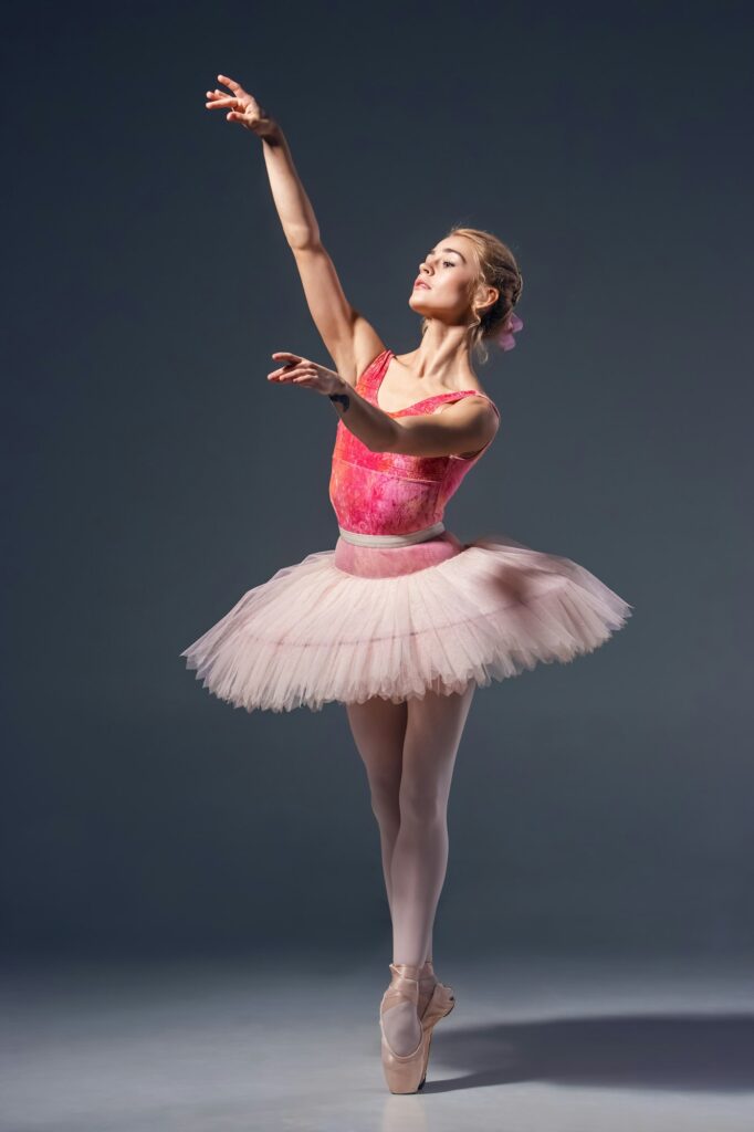 Portrait of the ballerina in ballet pose